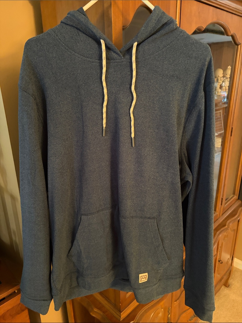 Avalanche Men's Heather Navy Pullover Hoodie (Never Worn)